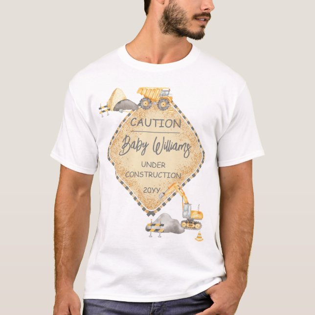 Baby under uppbyggnad Lastbil Boy Baby Shower T Shirt (Framsida)