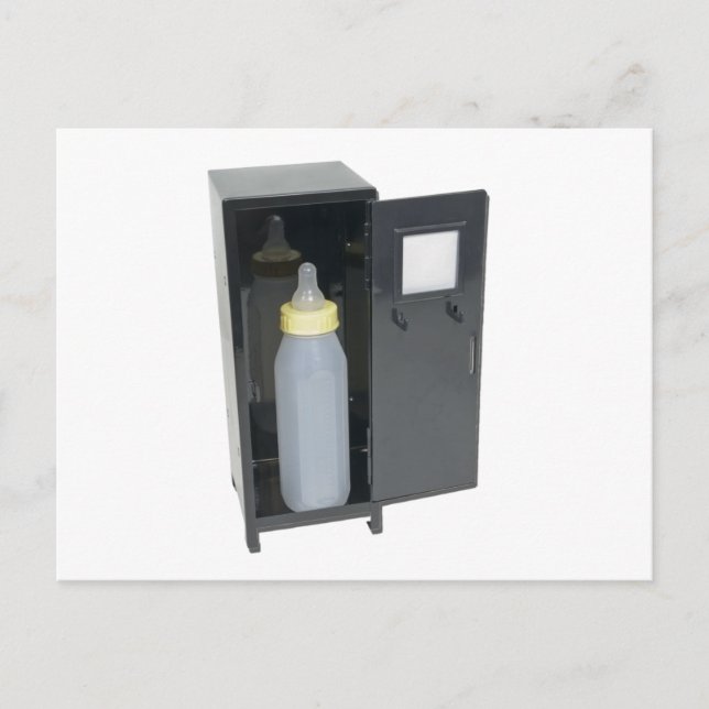 BabyBottleInLocker122111 Vykort (Framsida)