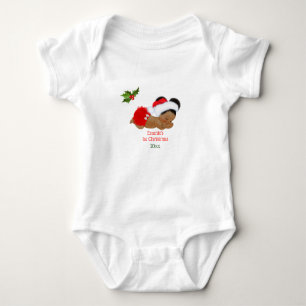 Babyflicka Första julen röd tomteluva Baby Bodys T Shirt