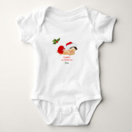 Babyflicka Första julen röd tomteluva T Shirt