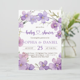 Babykläder för vår-känsliga violetta blommor inbjudningar