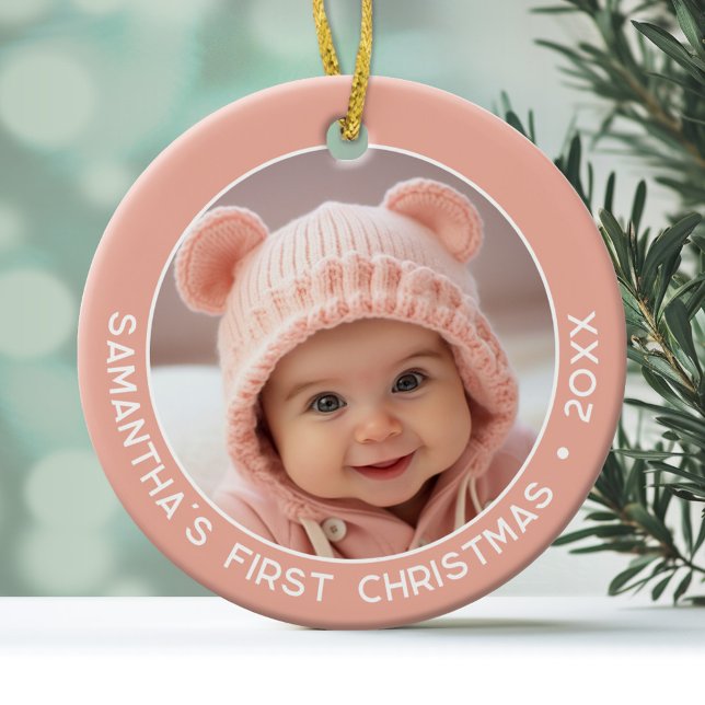 Baby's första jul - Enkel korallrosa flicka Julgransprydnad Keramik (Modern and minimal photo ornament with a simple border and white text.)