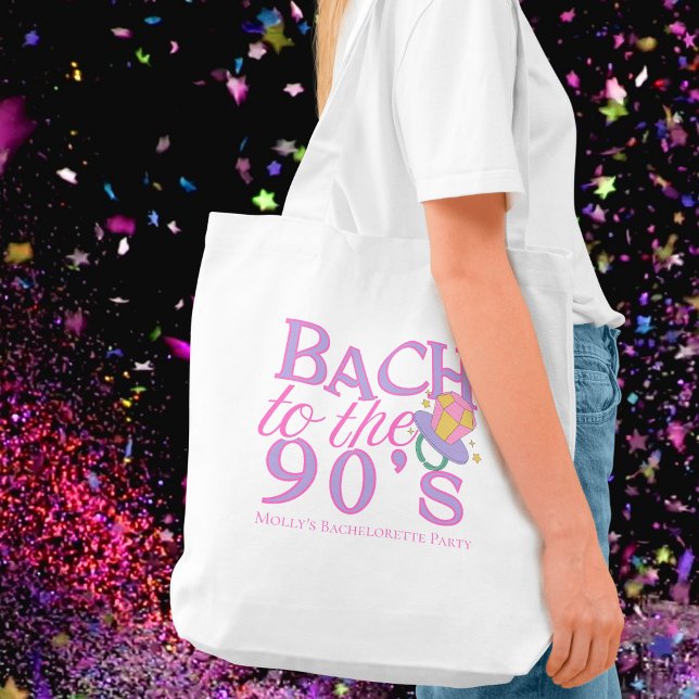 Bach till 90-talet - Retro Bachelorette Party Desi Tygkasse (Bach to the 90s tote bag with modern serif font – perfect for bridal celebrations!)