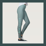 Bachata-dansutrustning för kvinnor leggings<br><div class="desc">Vackra anpassningsbar som har ord "bachata" i en blått nyans på en övertoningsbakgrund av blått och mörk grått. Unik men vacker utrustning för bachatadderare,  lärare,  lärare och alla bachateras. Texten är anpassade.</div>