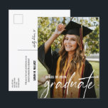 Bachelor of Science Anpassningsbar Photo Meddelande Vykort<br><div class="desc">Vi presenterar vårt "Bachelor of Science Anpassningsbar Photo Studenten Postcard" - en personlig och ett högtidligt sätt att tillkännage att din kandidat har uppnått sin examen. Det här vykortet innehåller ett foto av anpassadet student vid sidan av deras examenstitel, som fångar det väsentliga i denna viktiga milstolpe. Anpassa alla detaljer...</div>