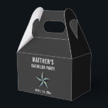 Bachelor Party Star Wedding Favor Presentaskar<br><div class="desc">Den här stjärnans favoritbox är en roligt till paket bröllopsfavoriter som du kan ge killarna,  inklusive dina marskalkar,  som en gåva från din kandidat. Anpassa med namn och kandidatens partidatum. Färgen på bakgrunden och texten och även teckensnittet kan ändras så att det passar dina önskemål.</div>
