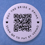 Bachelorette Köp en Lila för dricksvatten QR-kod Knapp<br><div class="desc">En enkel anpassningsbar lavender lilac pastel lila "Buy the Bride a Drink" Bachelorette Party QR-kodknappnål i ett modernt,  minimalistiskt stil med en söt hjärtedetalj. Mallen kan enkelt uppdateras med din QR-kod och anpassningsbar,  t.ex. skanna QR för att betala av Venmo. #bachelorette #buythebrideadrink #QRcode</div>