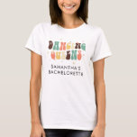 Bachelorette Party Retro Dancing Queens Anpassning T Shirt<br><div class="desc">Anpassningsbar Bachelorette Party Retro Dancing Queens T-Shirt du kan anpassa med bridens namn. Perfektens matchande brid party-återdesignskjorta. Använda vår "Design Verktyg" för ytterligare anpassning.</div>