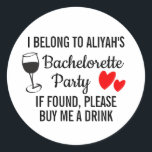 Bachelorette Party Sticker - Köp mig en drink Runt Klistermärke<br><div class="desc">Den här leksaken garanterar att alla blir uppmärksamma och att tonen läggs på en natt fylld med glädje och firande. Det roande budskapet kommer säkerligen att utlösa otaliga samtal och behålla under de bror som rullar.</div>