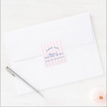 Bachelorette Retro Modern Rosa & Navy Personlig Fyrkantigt Klistermärke<br><div class="desc">De här strimlade "Tack"-klistermärkena gör att perfektens sista beröring läggs till i din bijabakusrette firande. De har en lekfull återdesign i ljus rosa och marin form och är idealiska för att försegla behandlingssäckar, dekorera favoritboxar, ljus eller dricksprogram. Helt redigerbart - anpassa namn eller ta bort linjer efter behov. Ett sött...</div>