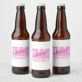 Bachelorette Team Bride Bröllop Coola Retro Rosa Ölflaska Etikett