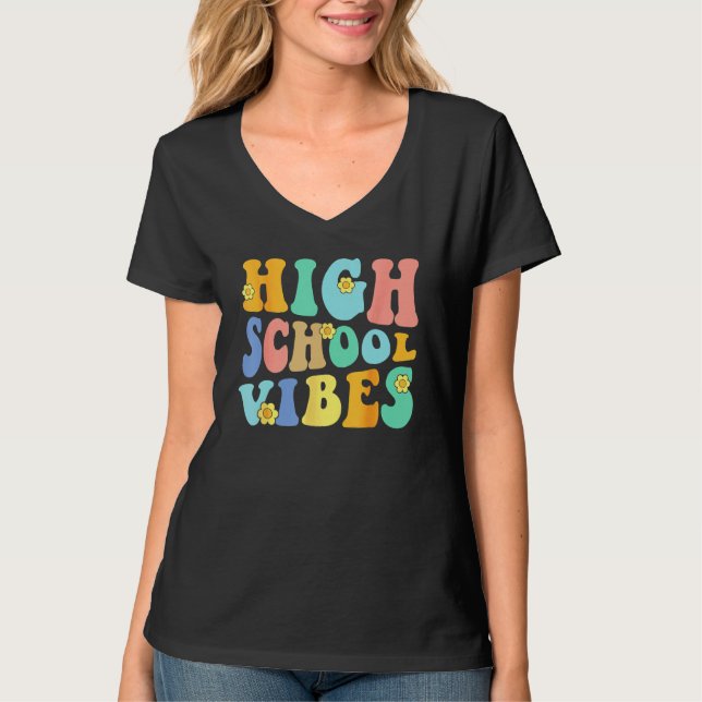 Back To High School Vibes Team Retro Groovy Studen T Shirt (Framsida)