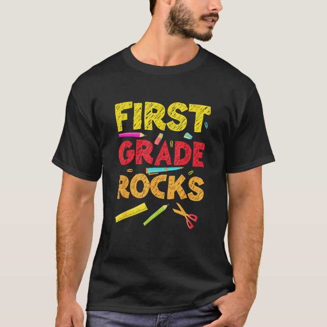 Back To School 1st Grade Rocks Student Teacher Tea T Shirt (Framsida)