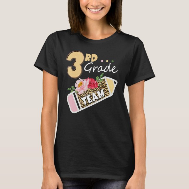 Back To School 3rd Third Grade Team Pencil Leopard T Shirt (Framsida)