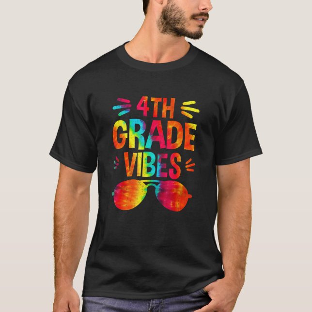 Back To School 4th Grade Vibes First Day Teacher T Shirt (Framsida)