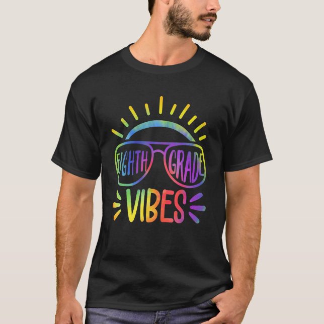 Back To School Eighth Grade Vibes Student Teacher  T Shirt (Framsida)