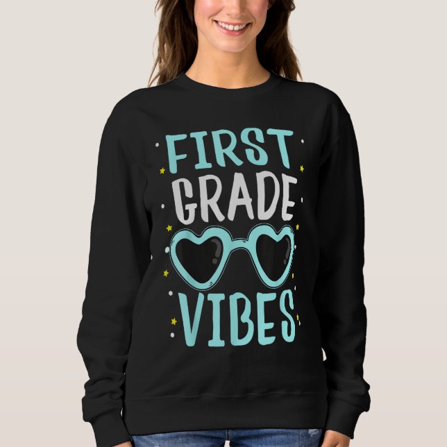 Back To School First Grade Vibes Student Teacher W T Shirt (Framsida)