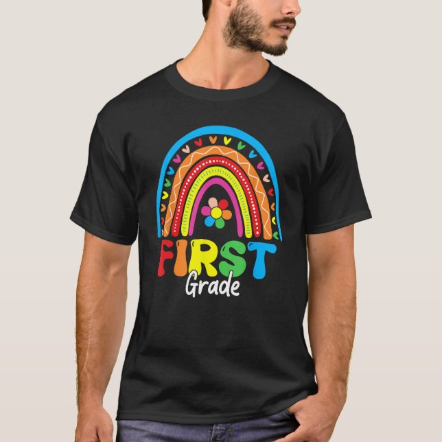 Back To School Funny Happy First Day Of First Grad T Shirt (Framsida)