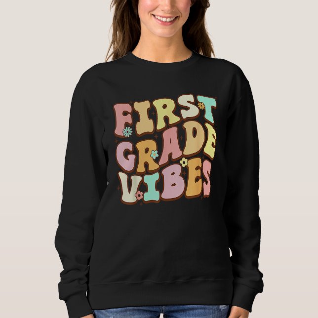 Back To School Groovy First Grade Vibes 1st Grade  T Shirt (Framsida)