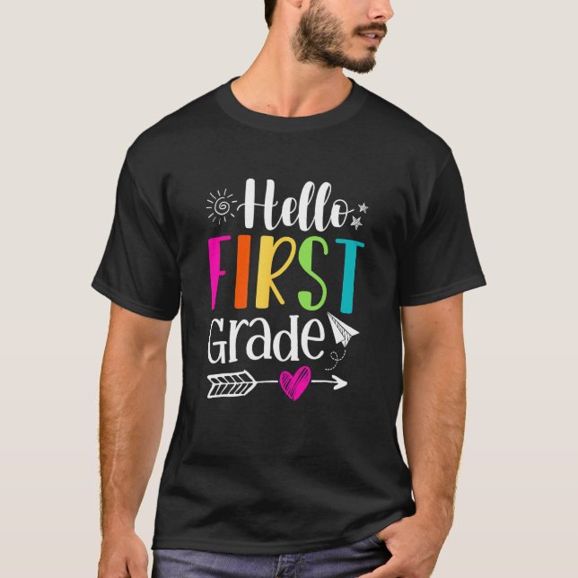 Back To School Hello First Grade Team 1st Graders  T Shirt (Framsida)