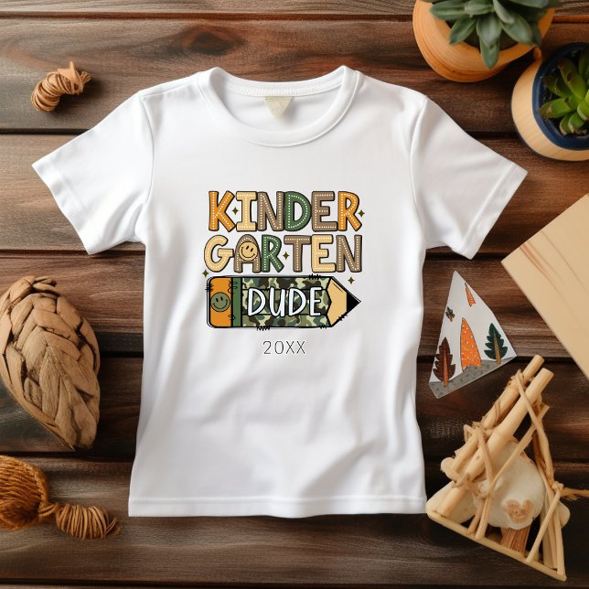 Back to school Kindergarten Boy Camo Boy T-Shirt (Skapare uppladdad)