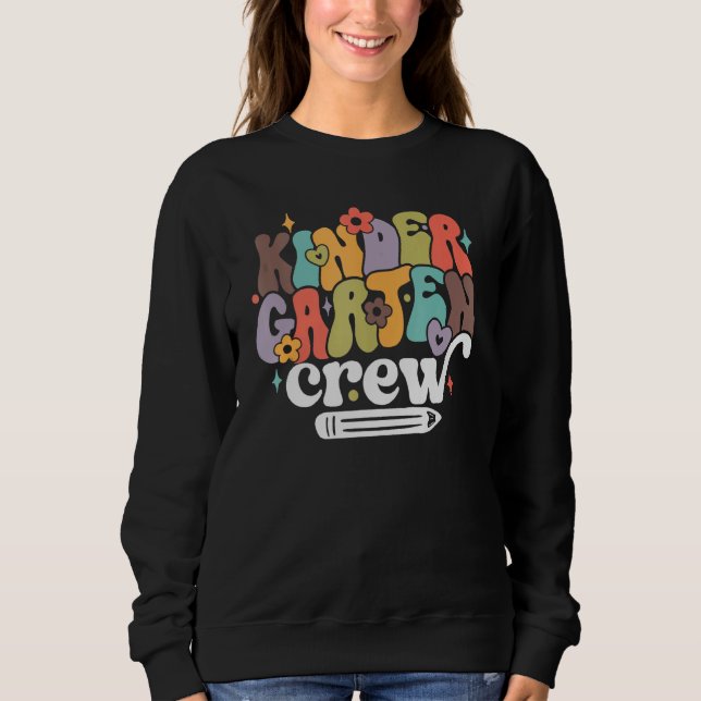 Back To School Kindergarten Crew First Day Of Scho T Shirt (Framsida)
