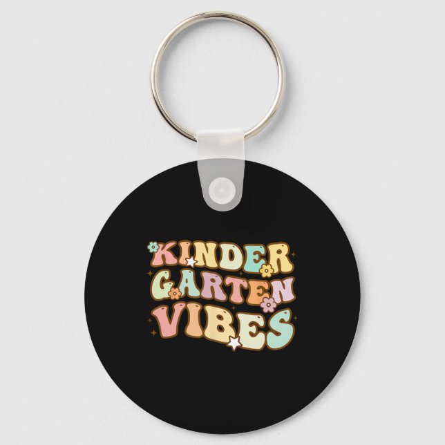 Back to school Kindergarten Vibes Retro Teacher Wo Nyckelring (Framsida)
