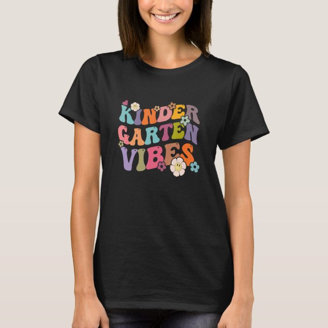 Back to school Kindergarten Vibes Squad Tekers & T Shirt (Framsida)