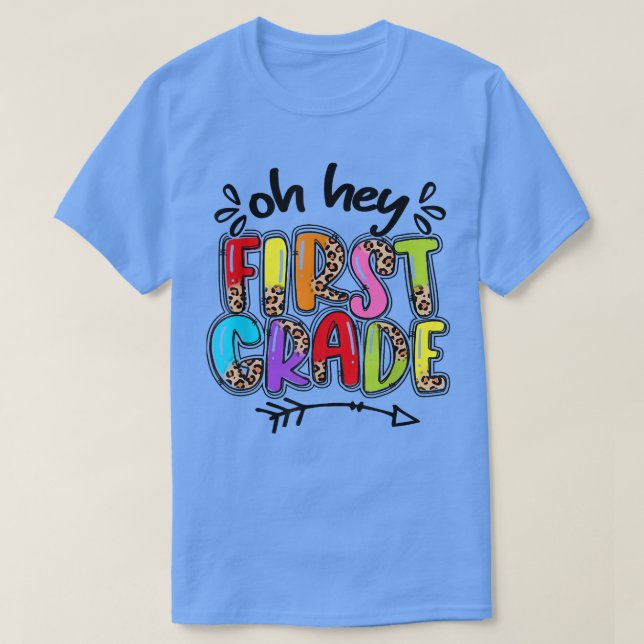 Back To School Leopard 1st Grade Squad First Grade T Shirt (Design framsida)