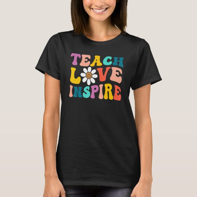 Back to school Teach Kärlek Inspire Retro Teacher  T Shirt (Framsida)
