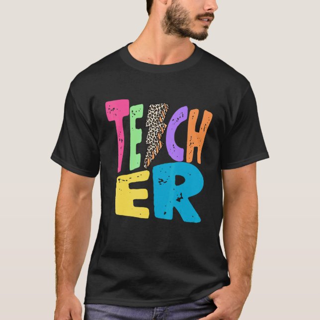 Back To School Teacher Leopard Thunder Motivationa T Shirt (Framsida)