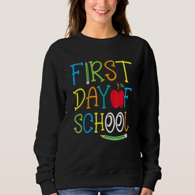 Back To School Teacher Student Happy First Day Of  T Shirt (Framsida)