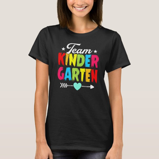 Back to school Team Kindergarten Lärare Cute Firs T Shirt (Framsida)