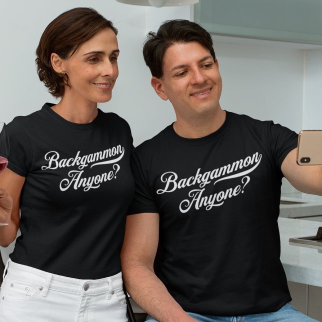 Backgammon Vem? Skript T Shirt (Skapare uppladdad)