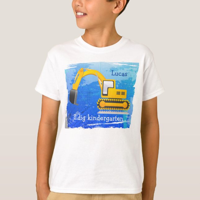 Backhoe Barn T-Shirt (Framsida)