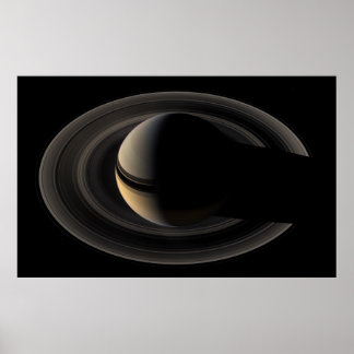 Backlit Saturnus från Cassini Orbiter Poster