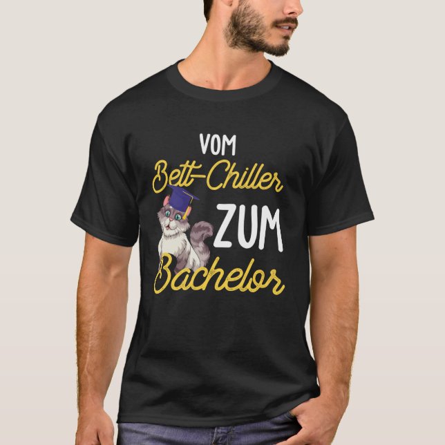 Backprint from Bed Chiller to Bachelor Student Gra T Shirt (Framsida)