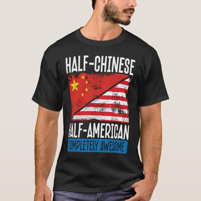 Backprint halv kinesisk halv amerikan, helt aw t shirt (Framsida)