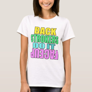 Backstrokers gör det den med textsidan upp ljusa t-shirt
