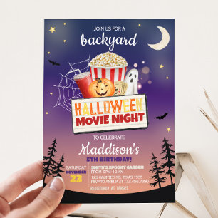 Backyard Halloween Movie Night Födelsedagsfest Inbjudningar