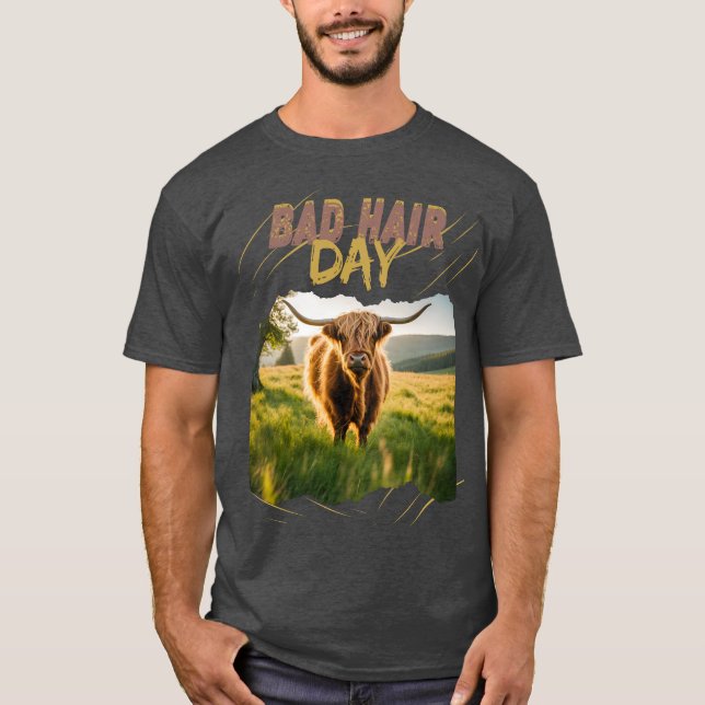 Bad Hair Day-Hochlandrind mit wilder Frisur T Shirt (Framsida)