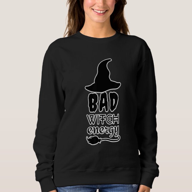 Bad Witch Energy Halloween Witch Costume For Women T Shirt (Framsida)