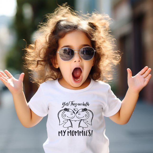 Båda mina mammies t shirt (Just to make it absolutely clear, I am the lucky baby with two mommies! )