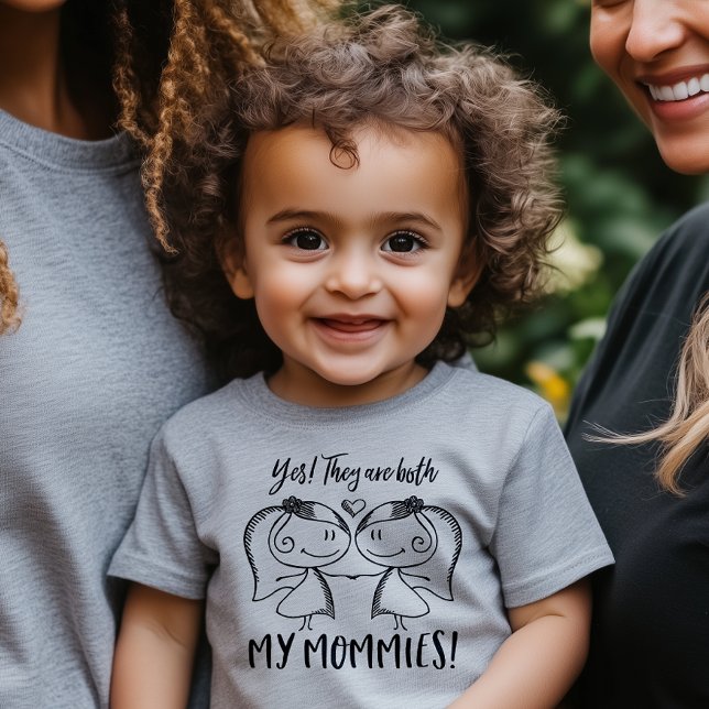 Båda mina Mommies T Shirt (All kinds of love are worth celebrating! Just to make it absolutely clear.)