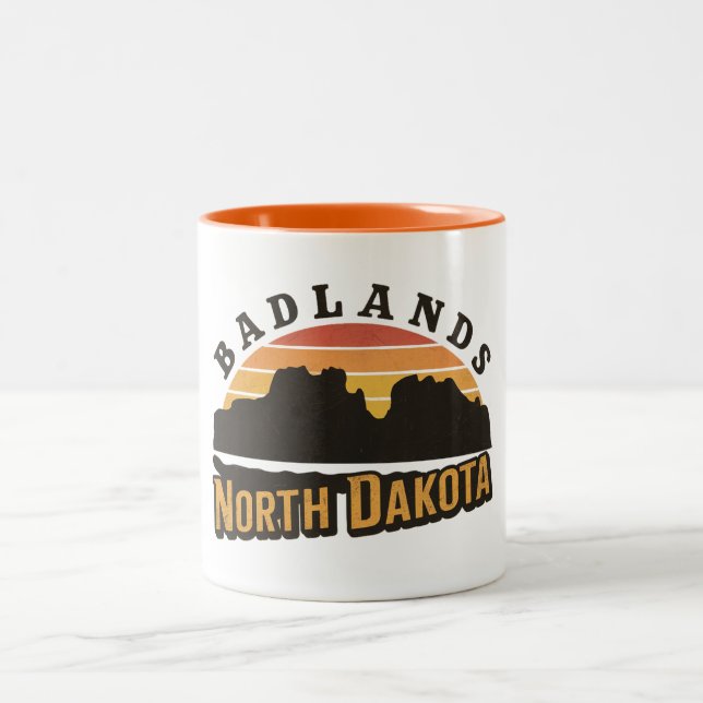 Badlands North Dakota Retro Två-Tonad Mugg (Center)