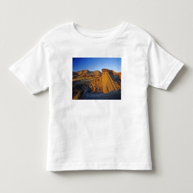 Badlandsformationer vid Dinosaur Provincial Park 3 Tee Shirt (Framsida)