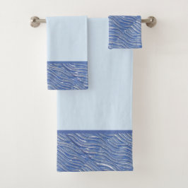 Badrödingset med blå vattenmönstrad trimning