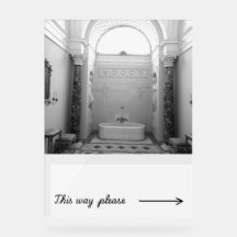 Badrumssymbol med originalfotografi från resan