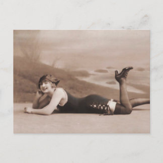 Badskönhet! Cute 1920's blixtflicka Vykort