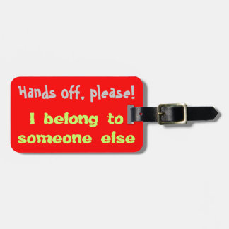 Bagagemärkrehänder behar av bagagebricka